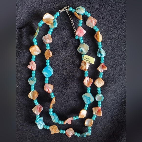 Indonesian Turquoise and Pink Shell Necklace NWT - Picture 1 of 9